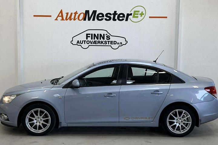 Blå Chevrolet Cruze fra 2011