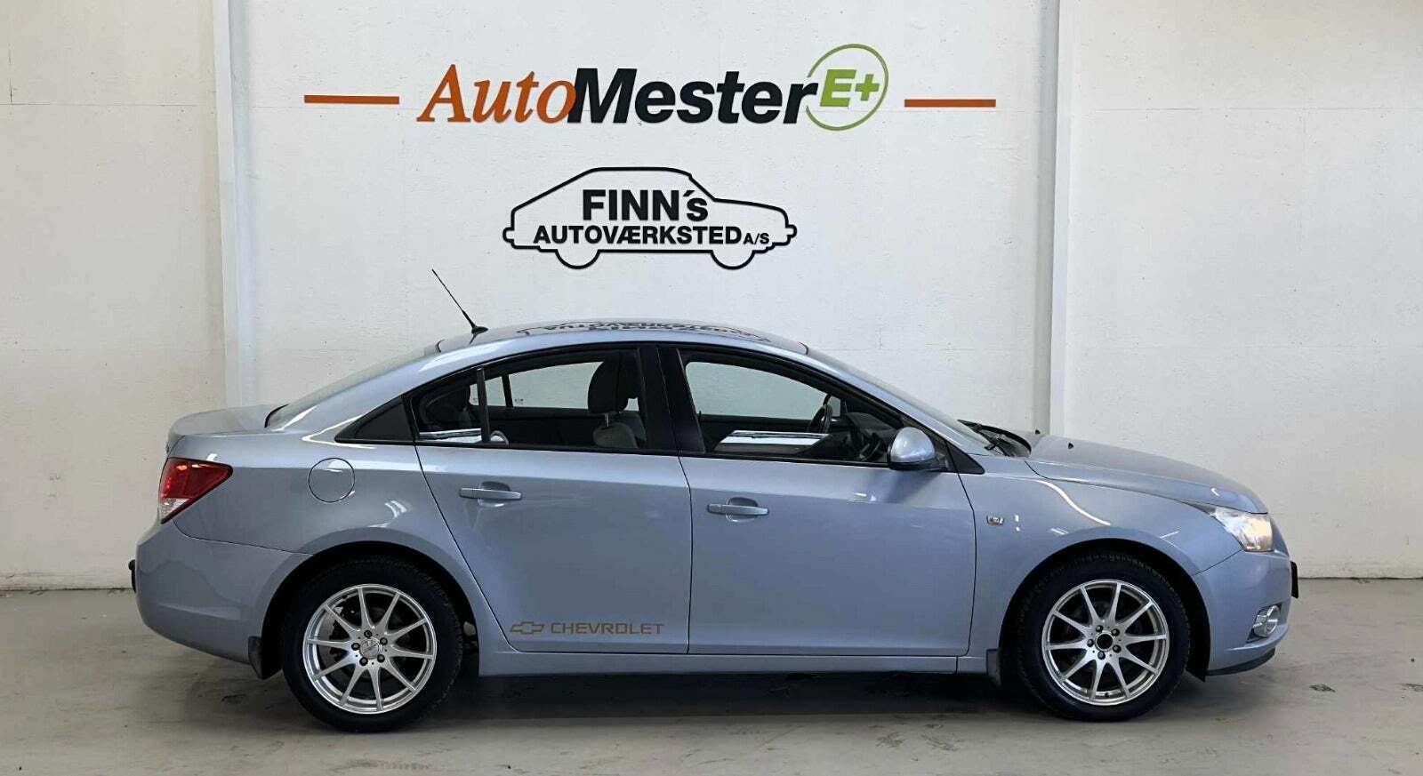 Blå Chevrolet Cruze fra 2011