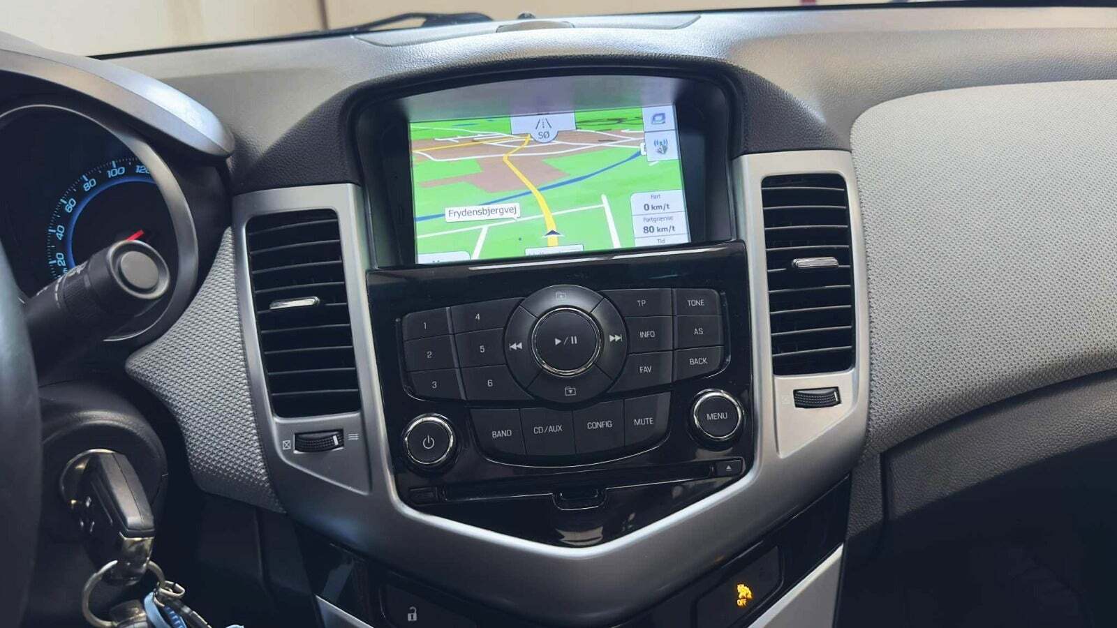Blå Chevrolet Cruze fra 2011