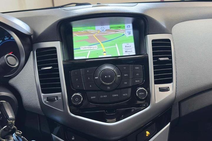 Blå Chevrolet Cruze fra 2011