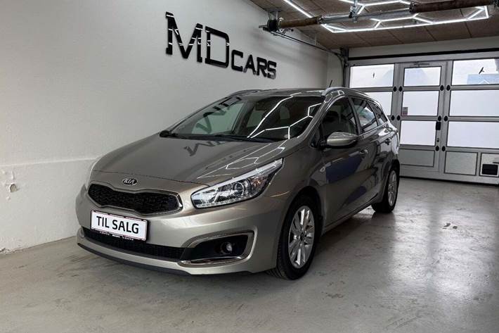 undefined Kia Ceed fra 2016 set udefra