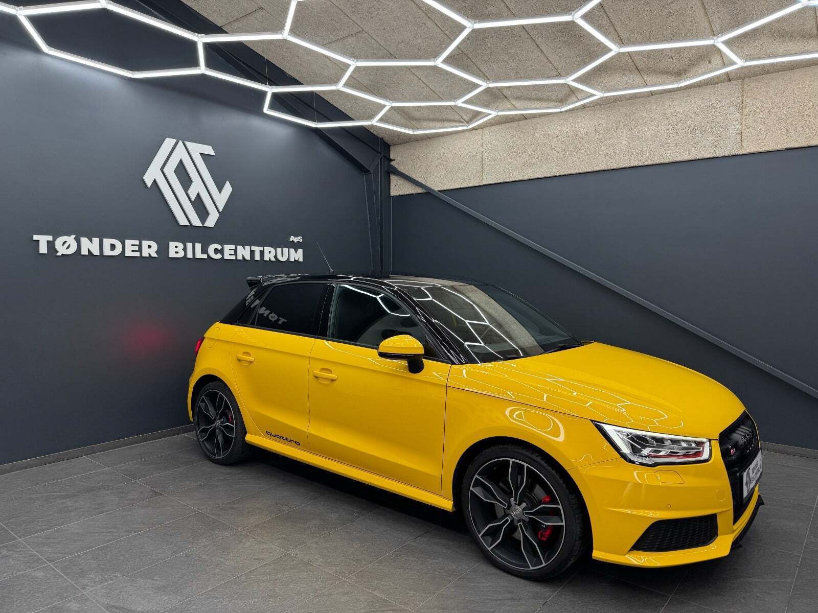 Gul Audi S1 fra 2016 set udefra