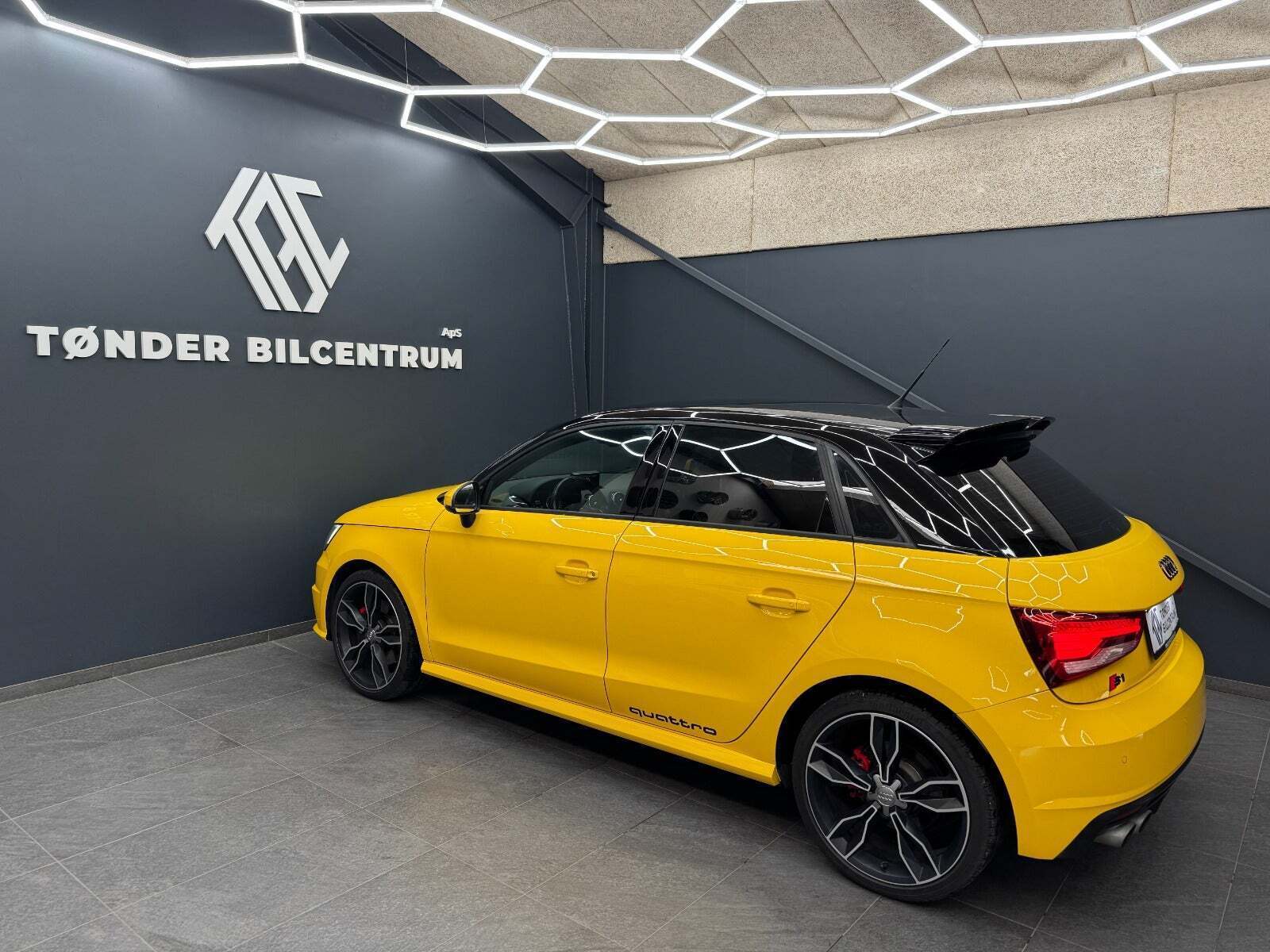 Gul Audi S1 fra 2016 set udefra