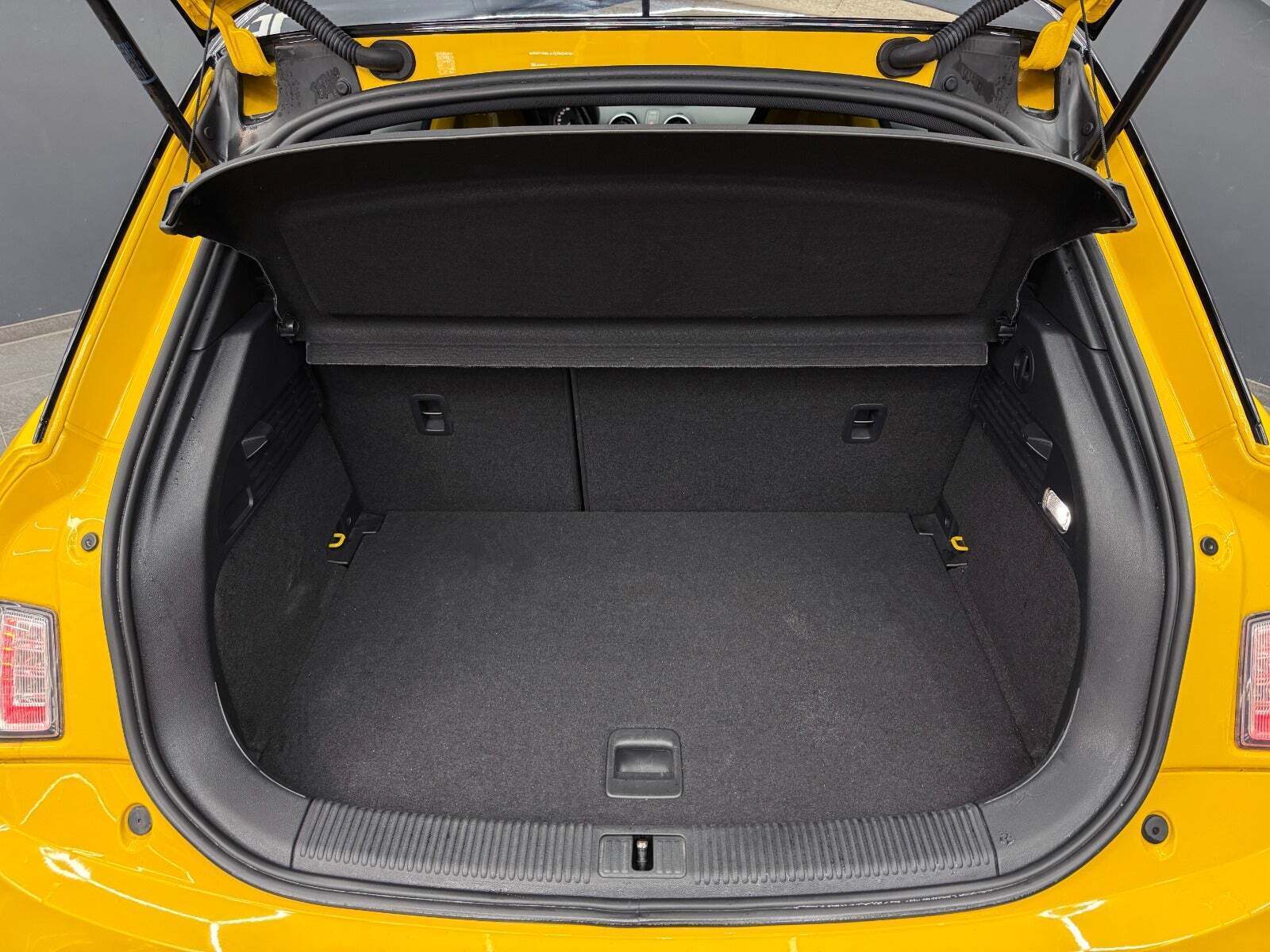 Gul Audi S1 fra 2016