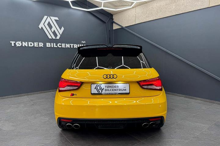 Gul Audi S1 fra 2016