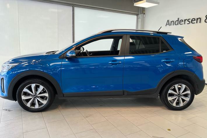 Blå Kia Stonic fra 2022