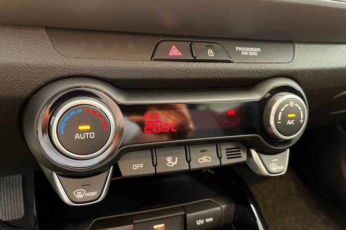 Blå Kia Stonic fra 2022