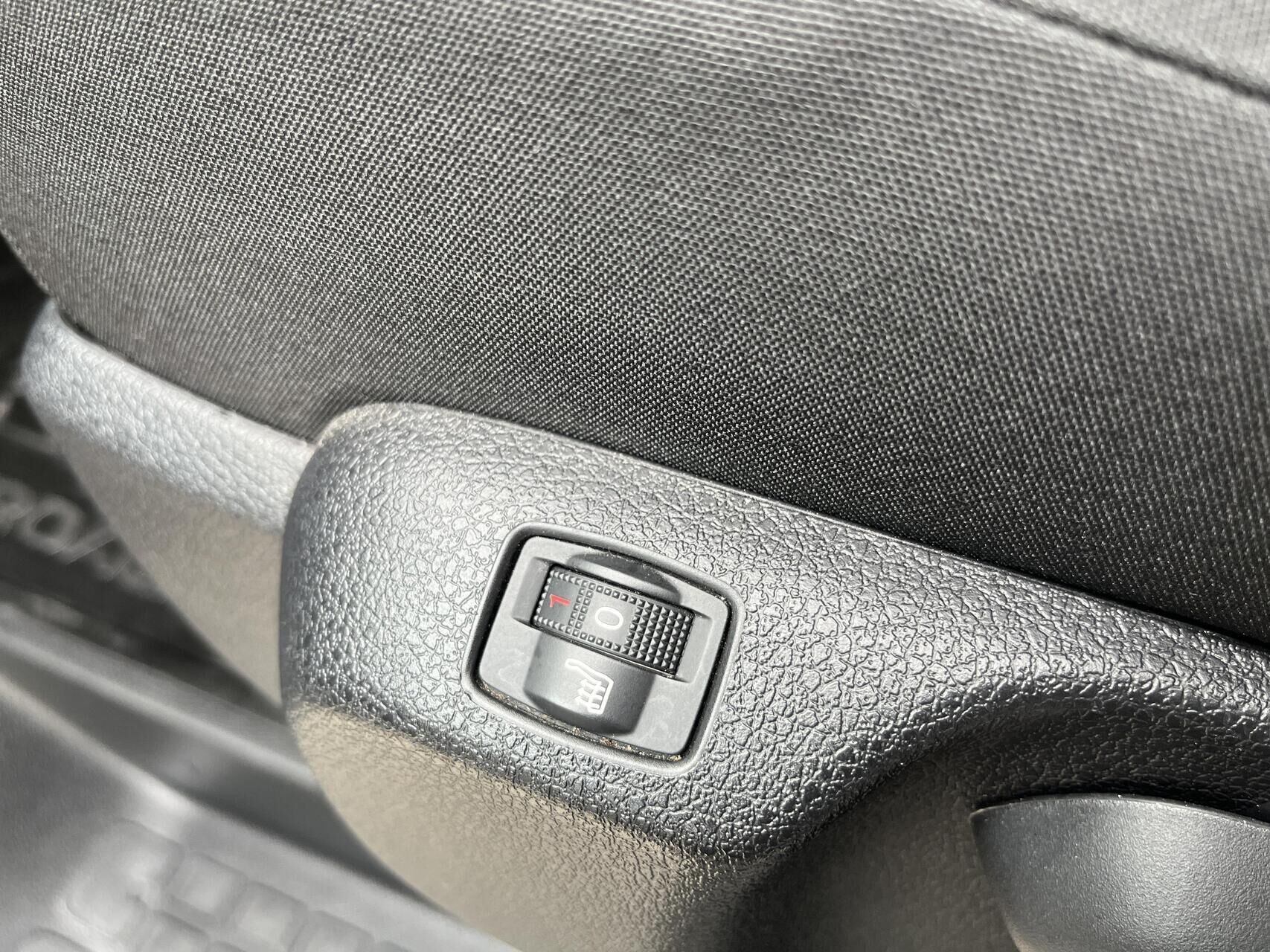 Grå Toyota ProAce fra 2024