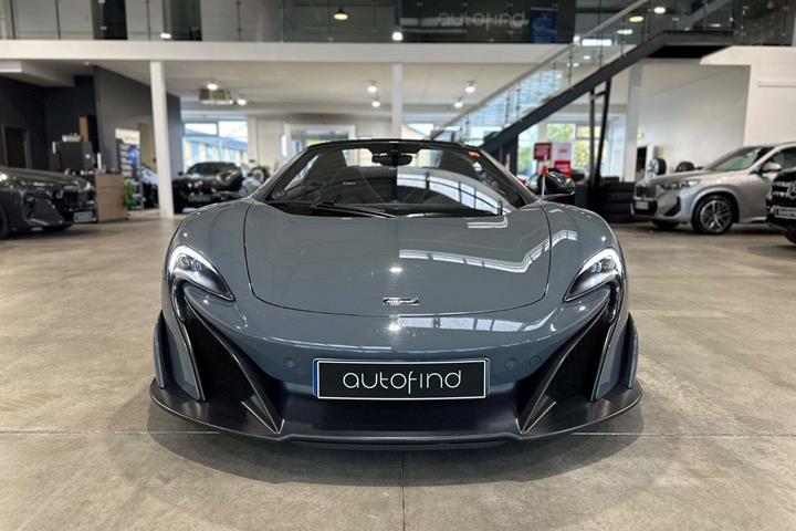 Grå McLaren 675LT fra 2016 set udefra
