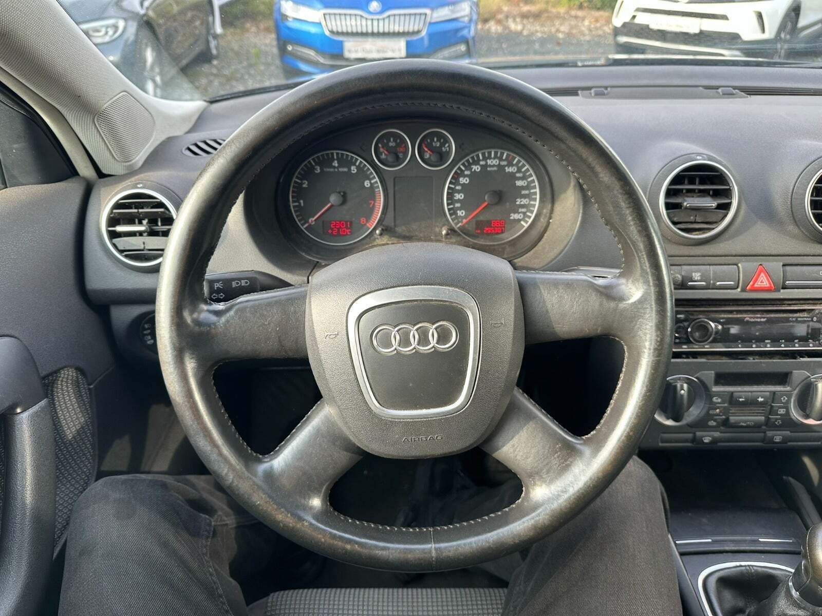 Grå Audi A3 fra 2005