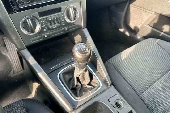 Grå Audi A3 fra 2005