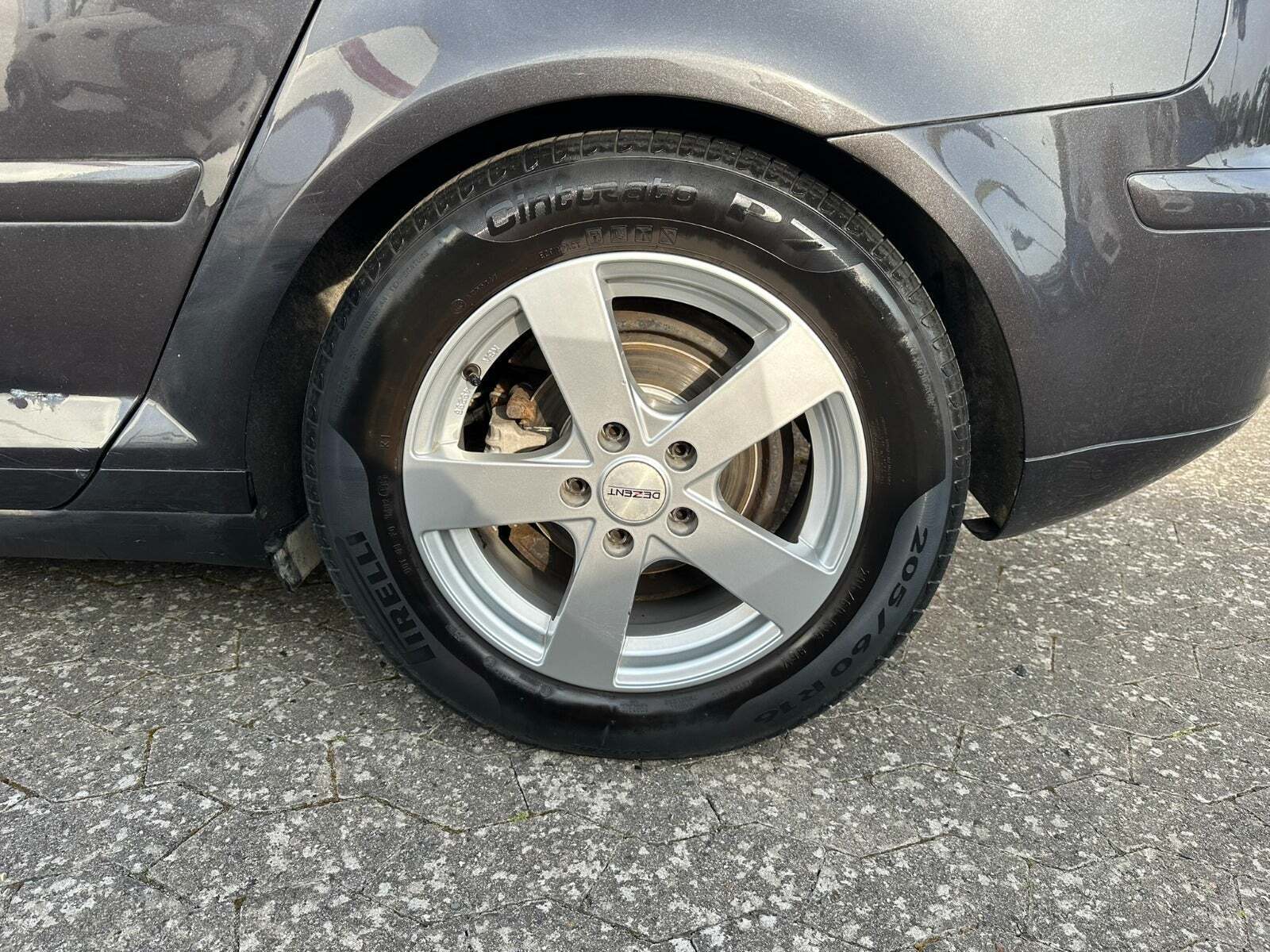 Grå Audi A3 fra 2005