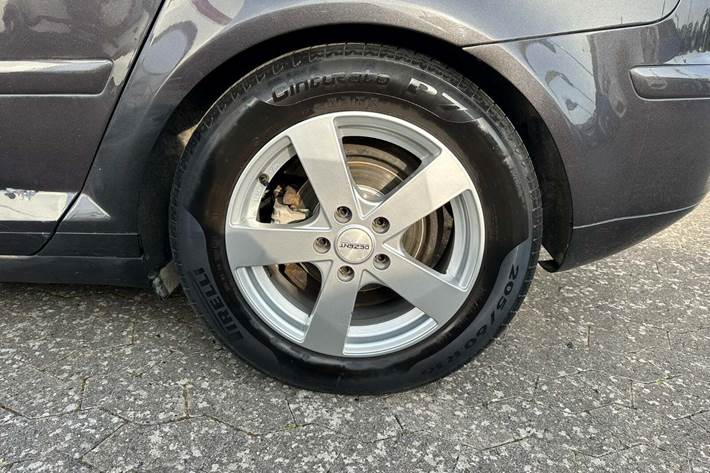 Grå Audi A3 fra 2005