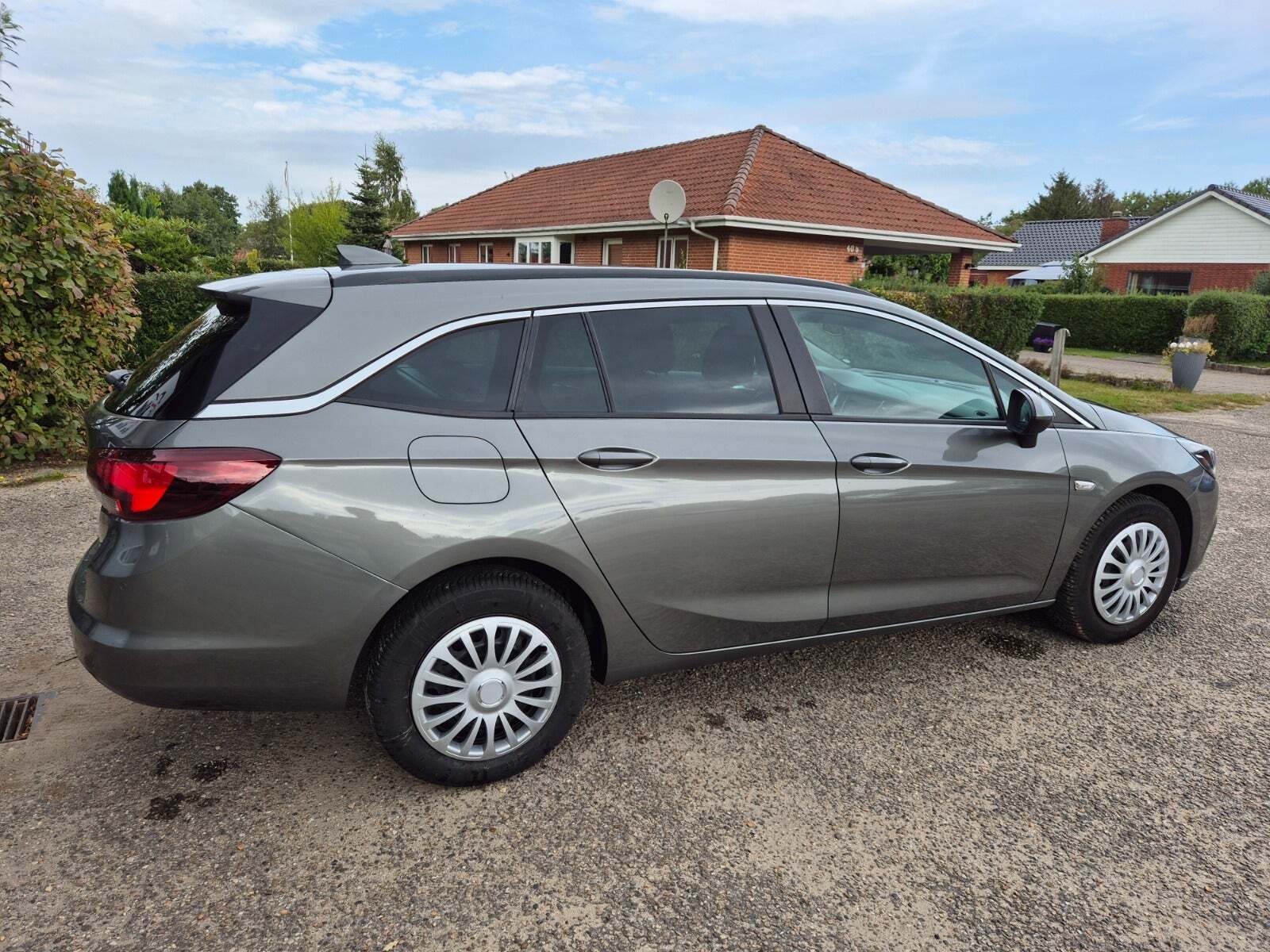 Opel Astra 1,0 T 105 Enjoy Sports Tourer