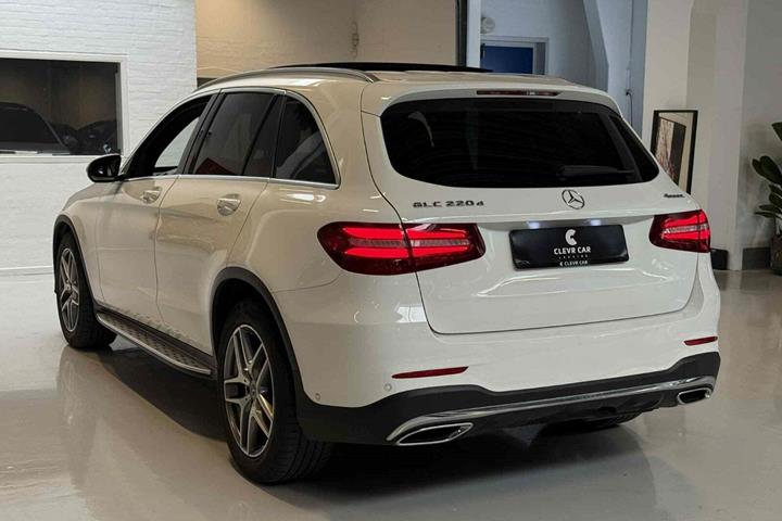 Hvid Mercedes GLC220 d fra 2019
