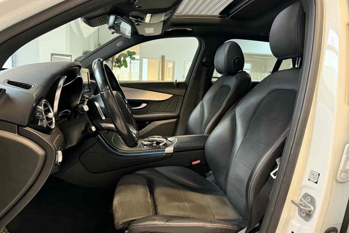 Hvid Mercedes GLC220 d fra 2019