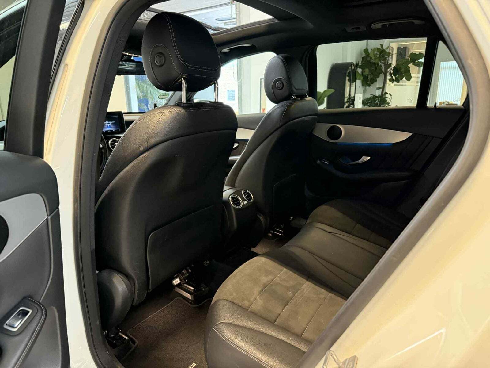 Hvid Mercedes GLC220 d fra 2019
