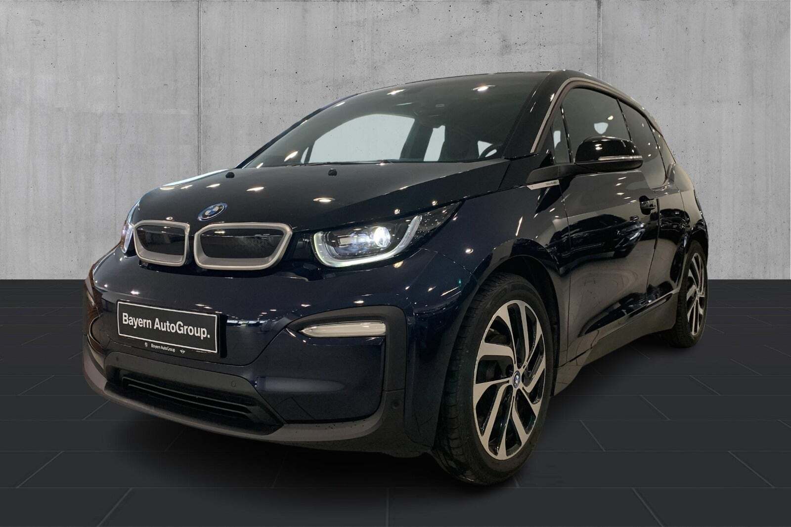 undefined BMW i3 fra 2021 set udefra