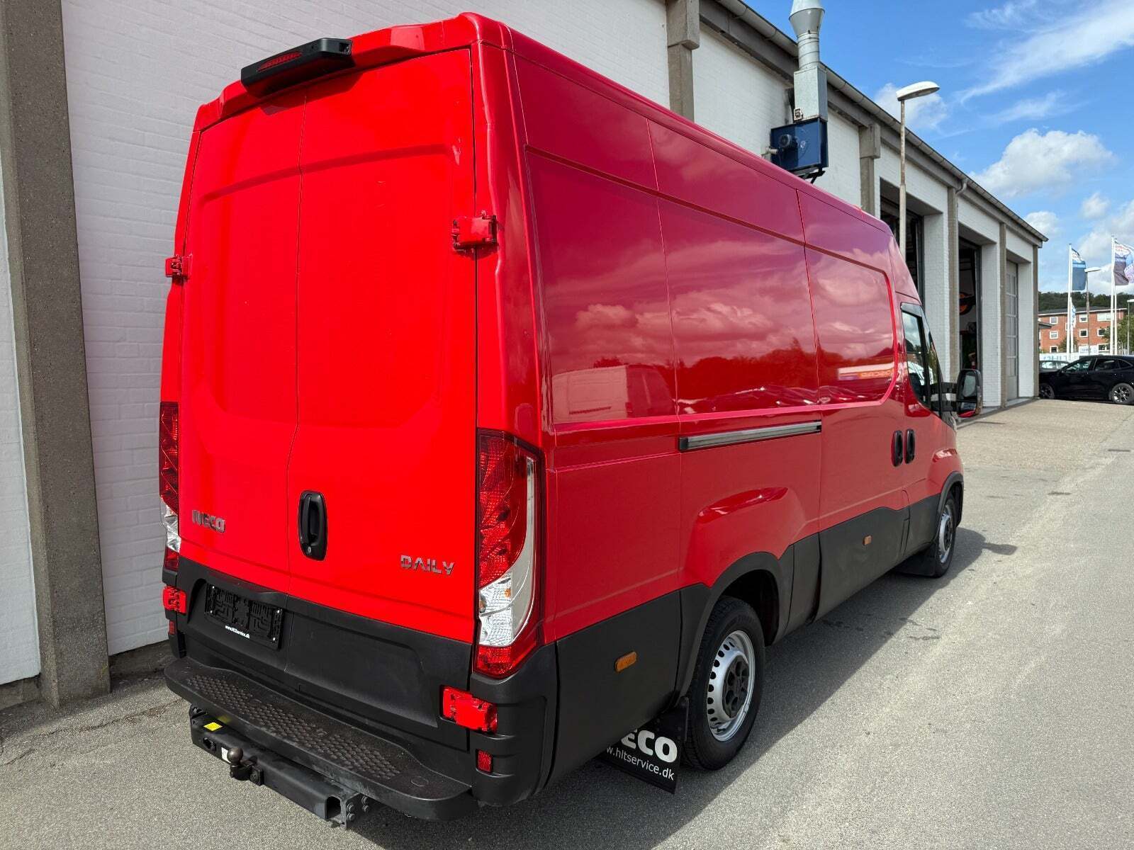 Rød Iveco Daily fra 2020