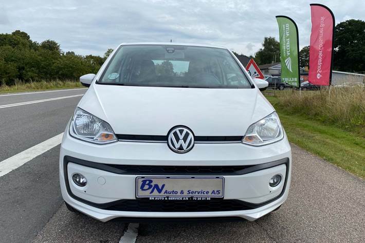 Hvid VW UP! fra 2018 set udefra