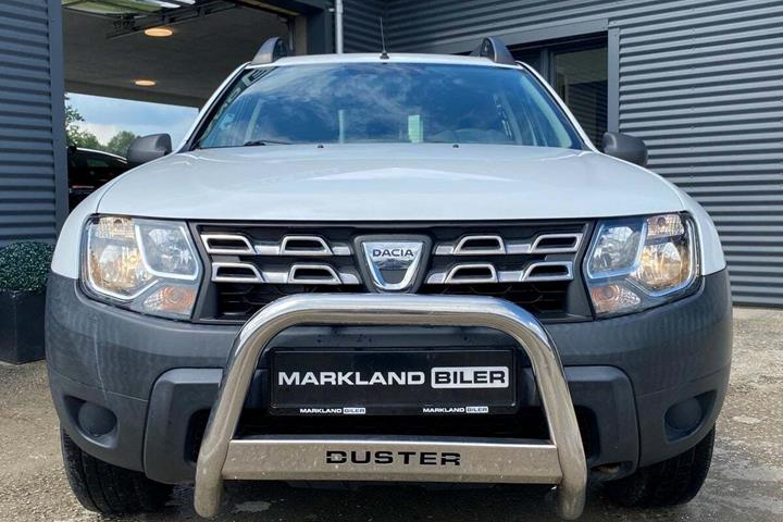Hvid Dacia Duster fra 2016