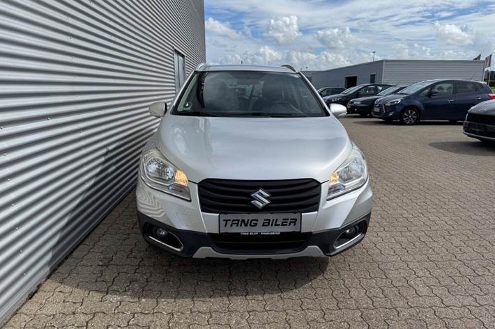 undefined Suzuki S-Cross fra 2014