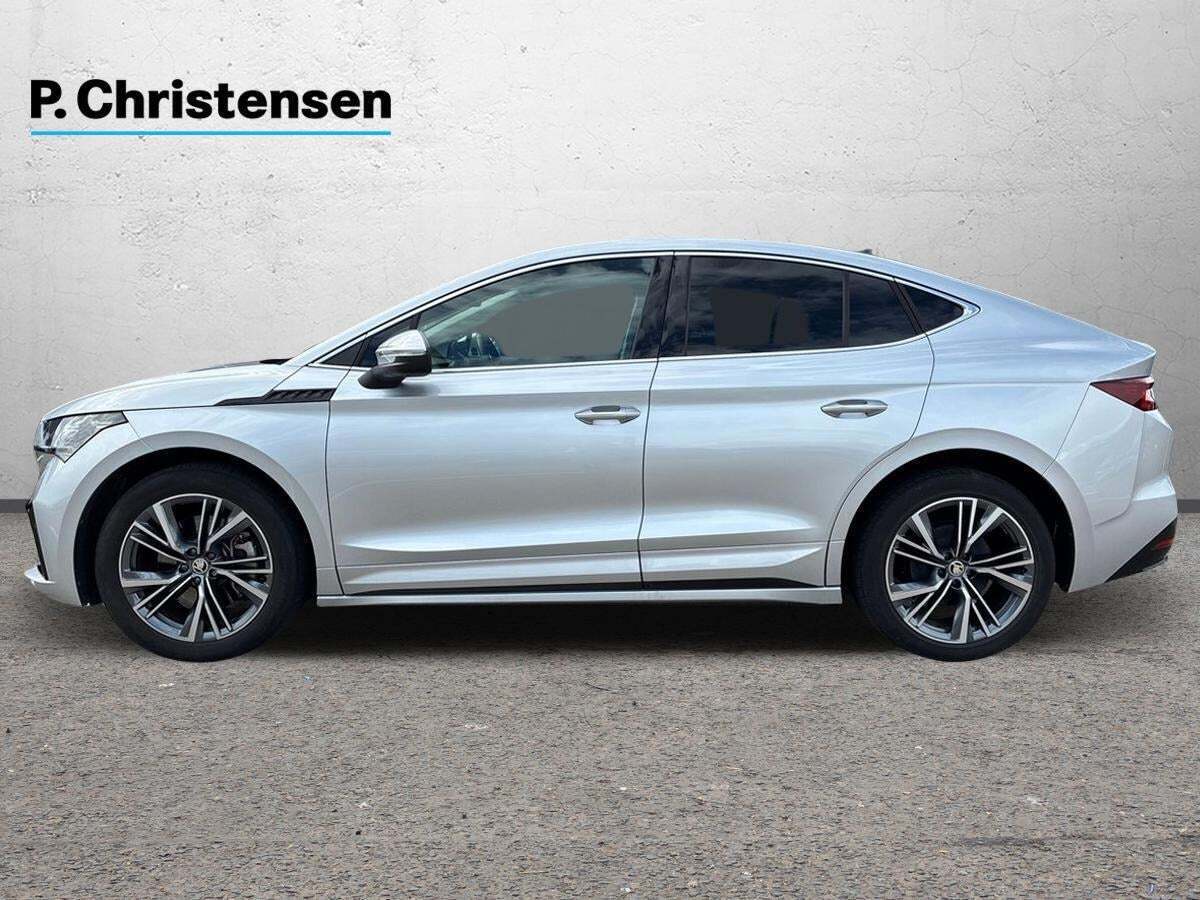 Sølv Skoda Enyaq fra 2025