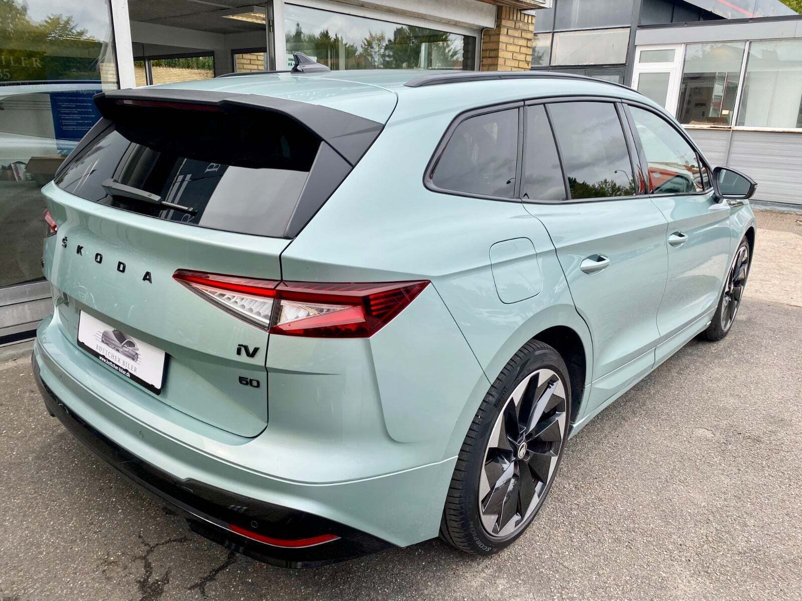 Grøn Skoda Enyaq fra 2021