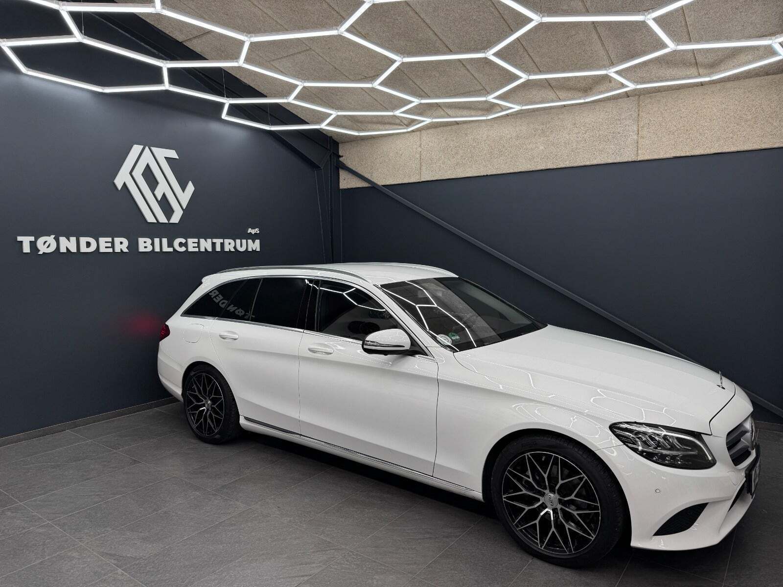 Hvid Mercedes C220 d fra 2020