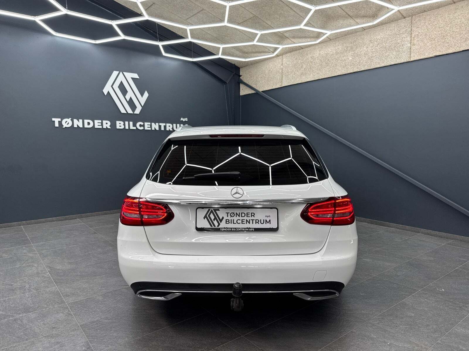 Hvid Mercedes C220 d fra 2020