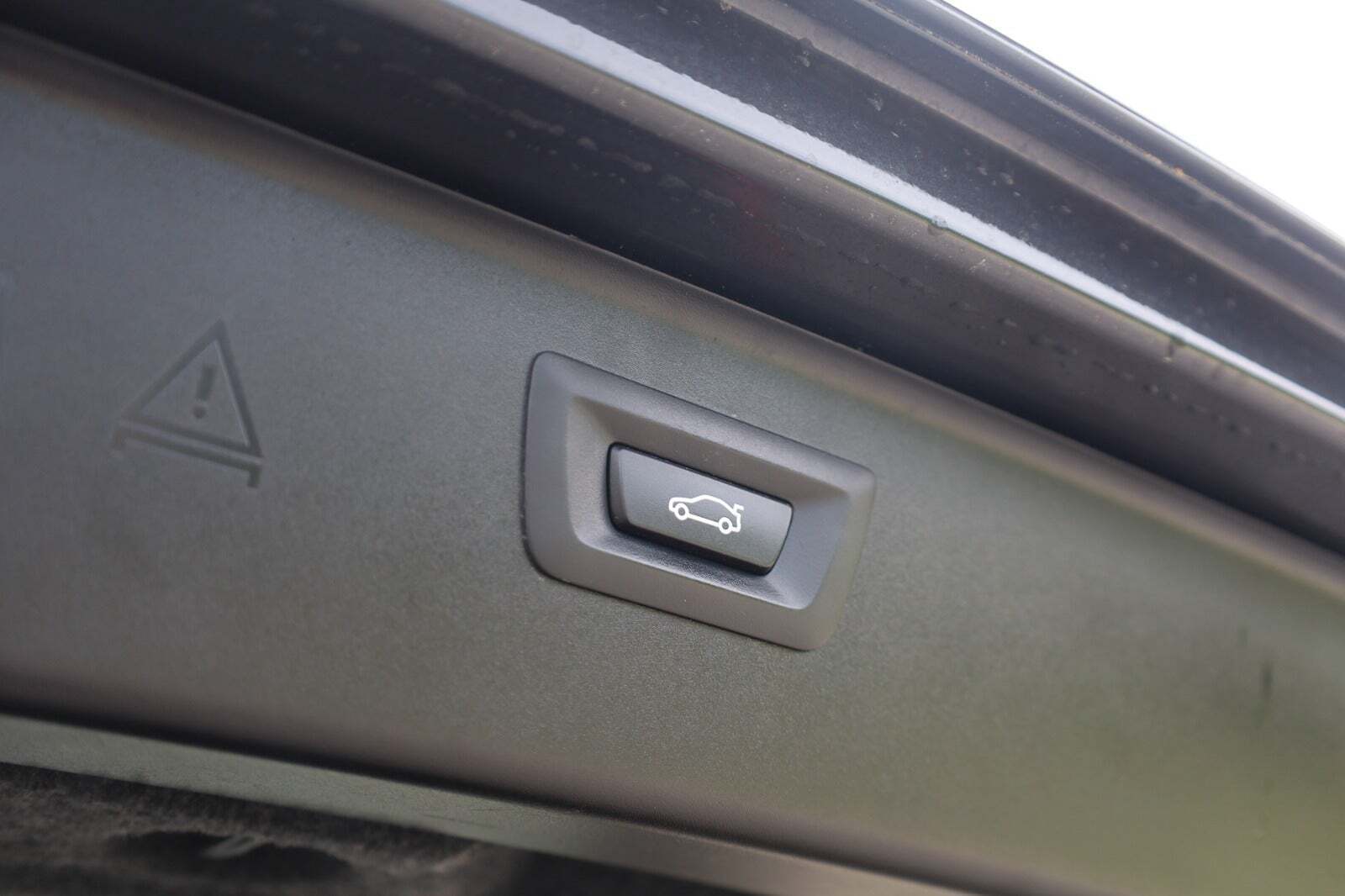 Grå BMW 520d fra 2016