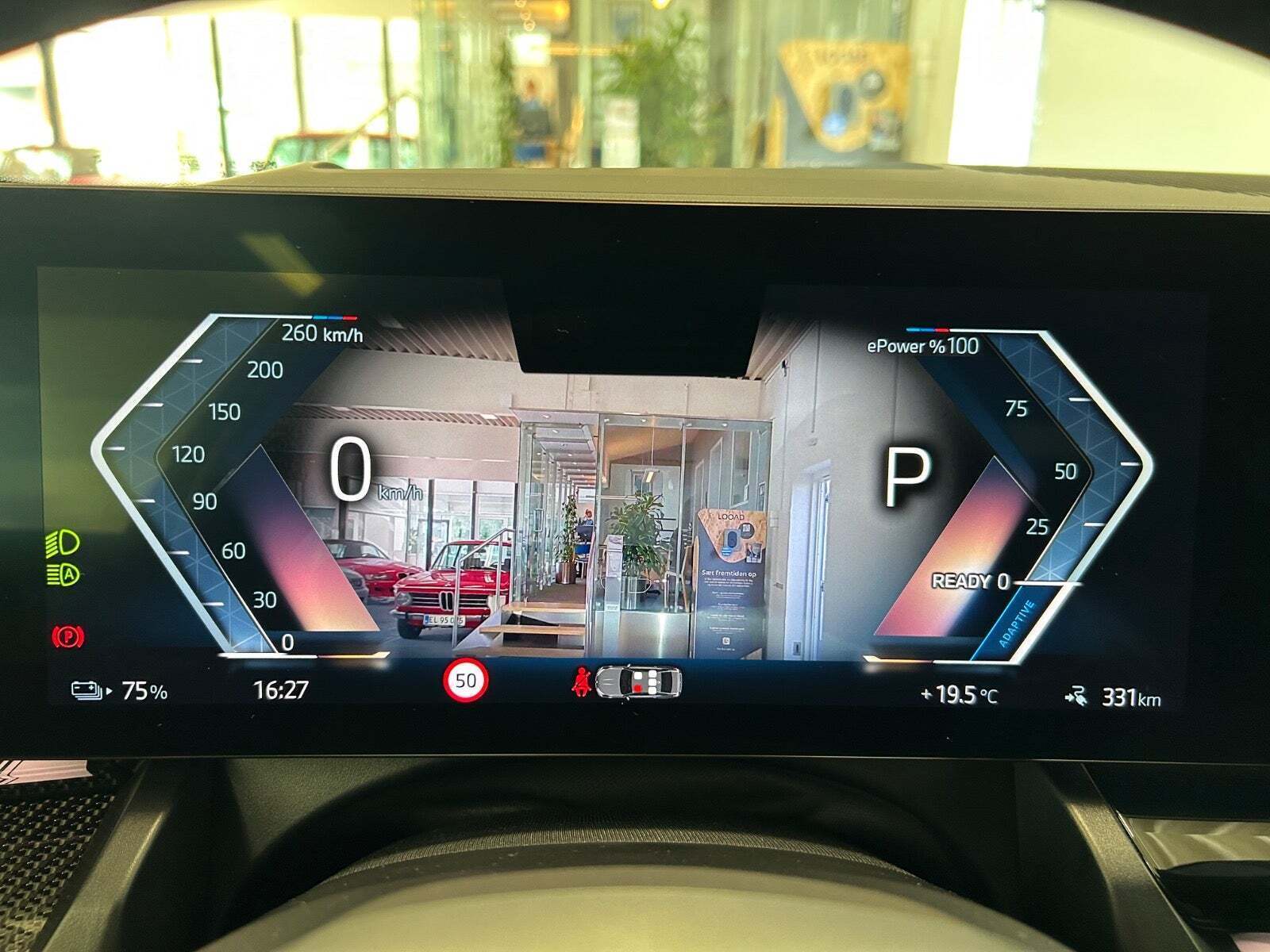 Hvid BMW i5 fra 2024