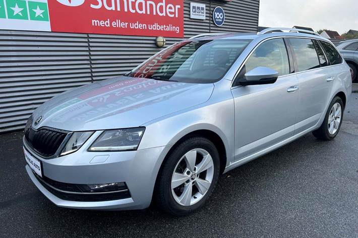 Sølv Skoda Octavia fra 2018