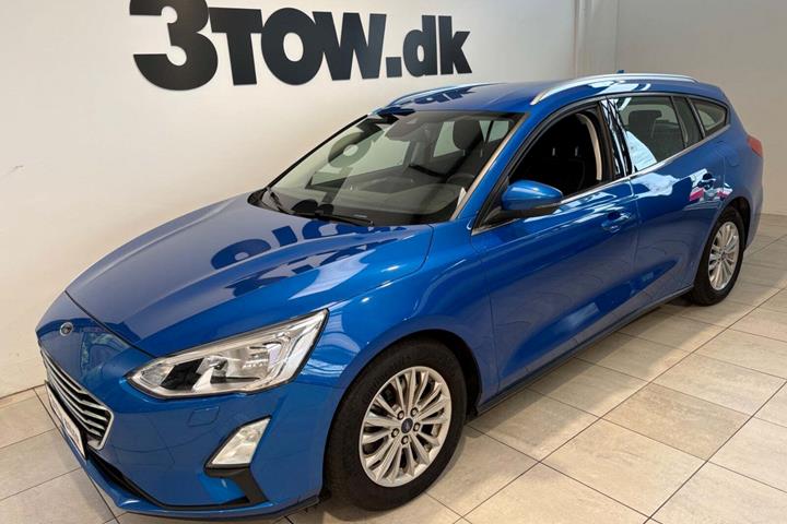 Blå Ford Focus fra 2019 set udefra