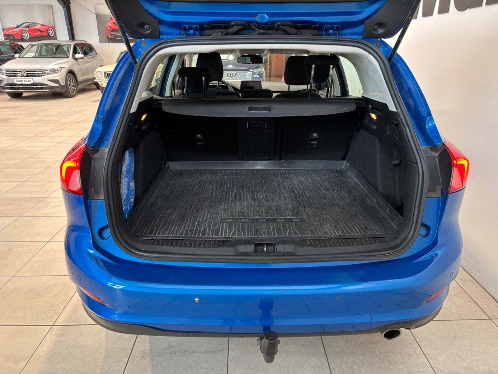Blå Ford Focus fra 2019