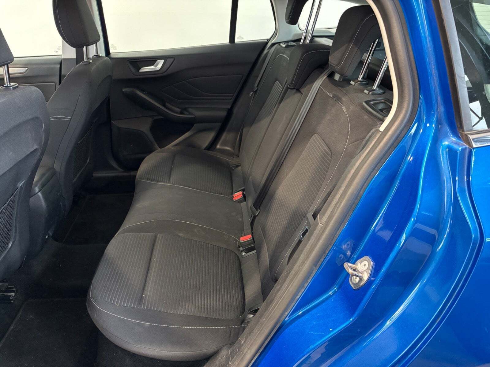 Ford Focus 1,0 EcoBoost Titanium Business stc.