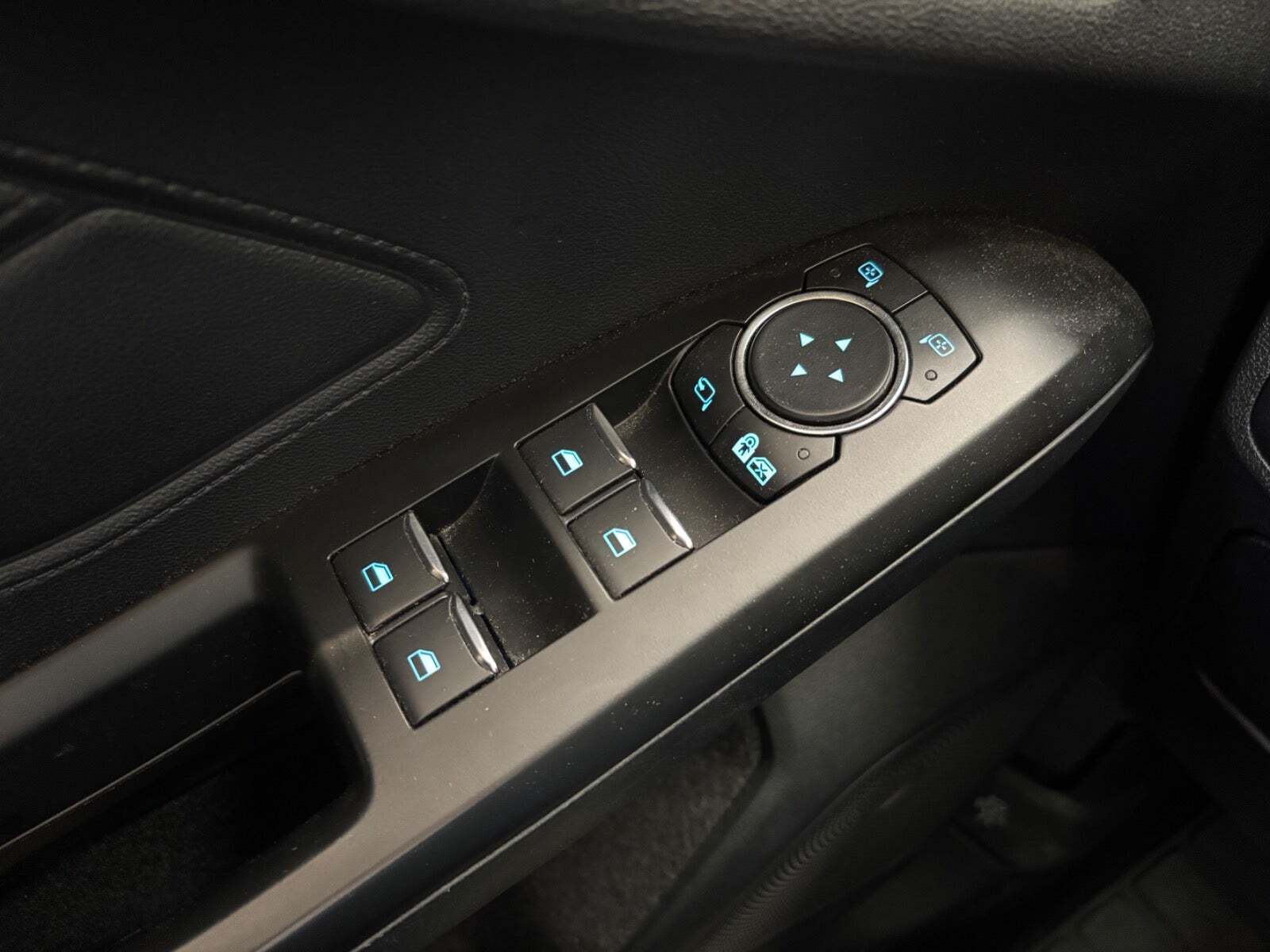 Blå Ford Focus fra 2019