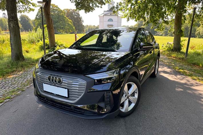 undefined Audi Q4 e-tron fra 2022 set udefra