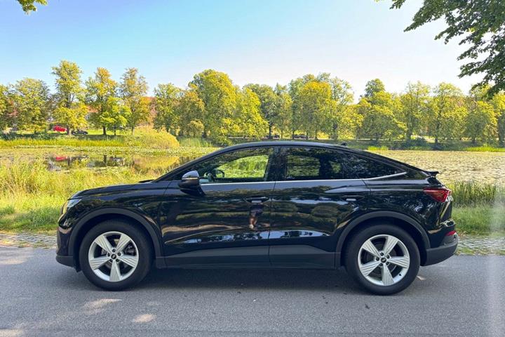 undefined Audi Q4 e-tron fra 2022