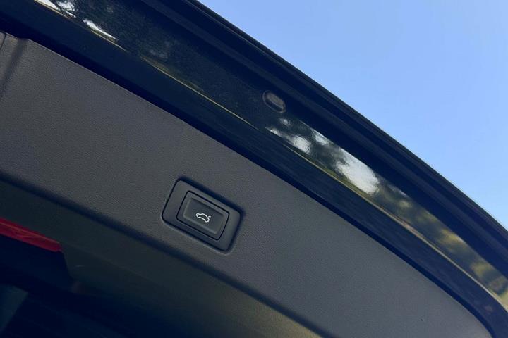 undefined Audi Q4 e-tron fra 2022