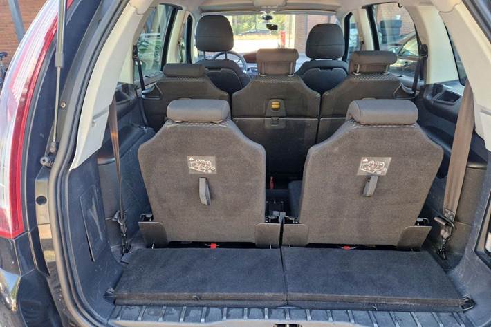 Sort Citroën C4 Picasso fra 2010 set indefra
