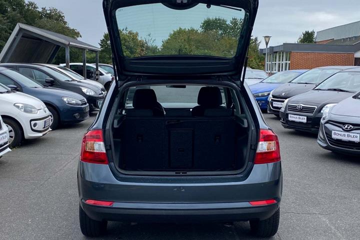 undefined Skoda Rapid fra 2014