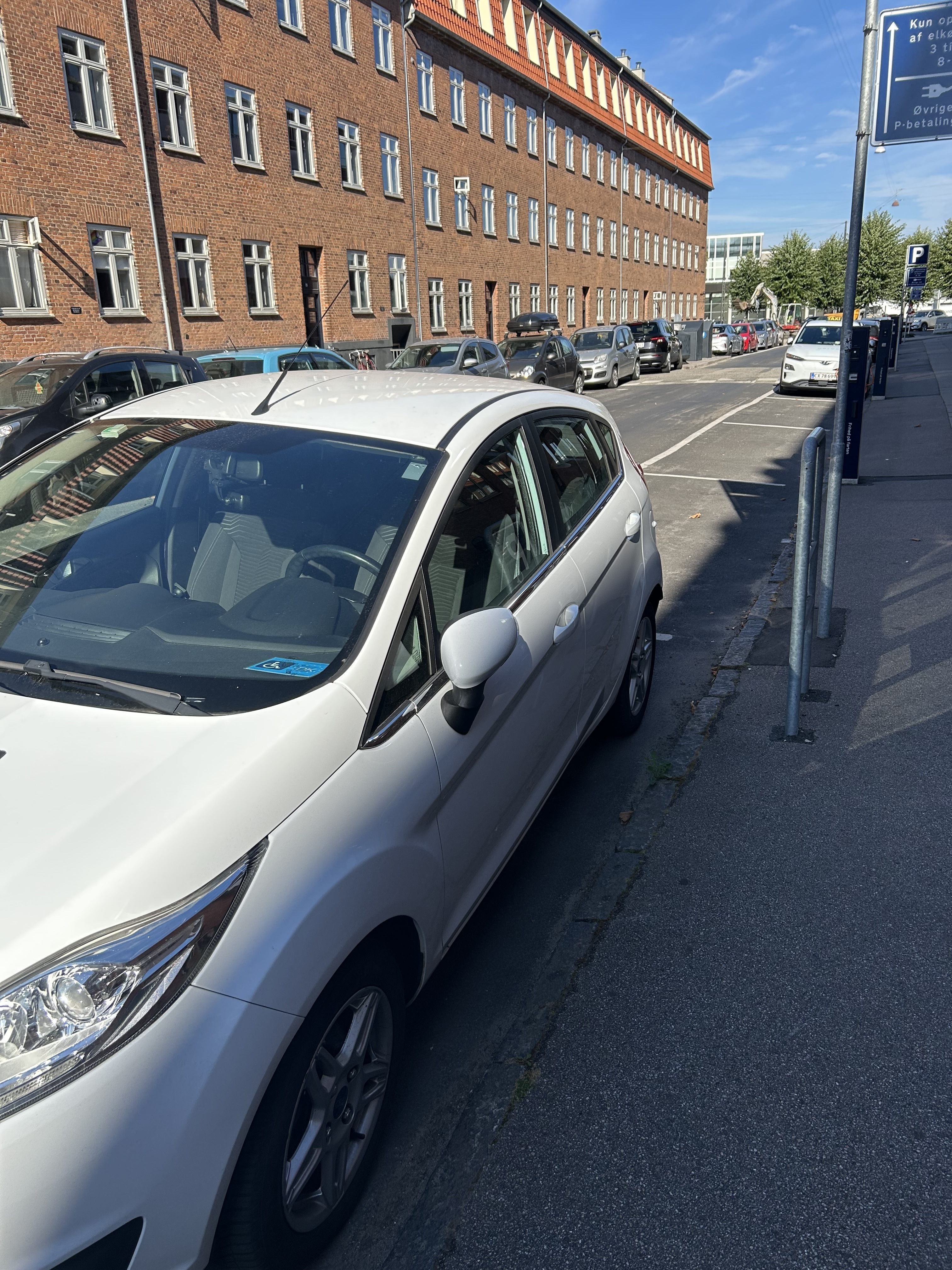 Hvid Ford Fiesta fra 2013
