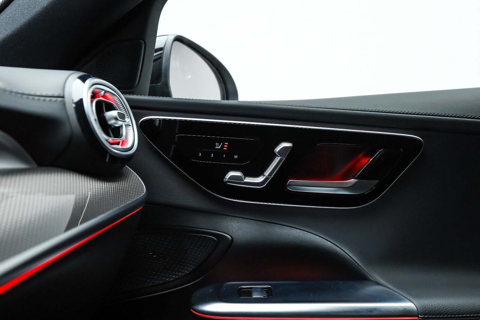 Hvid Mercedes C220 d fra 2022