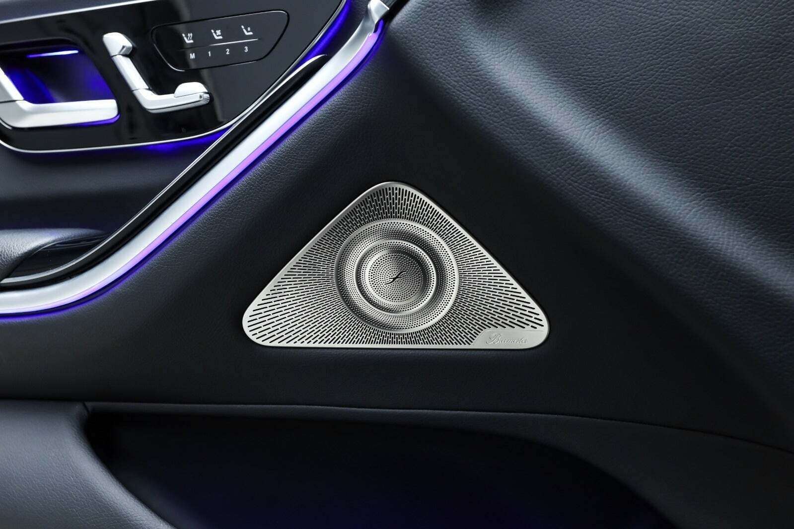 Grøn Mercedes S580 e fra 2022