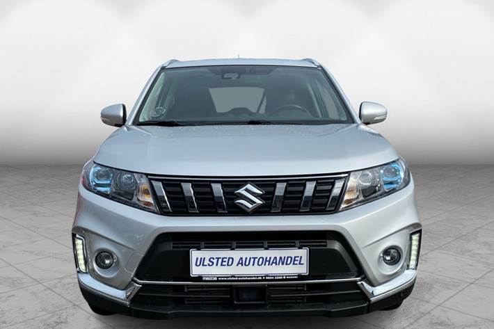 Sølv Suzuki Vitara fra 2019