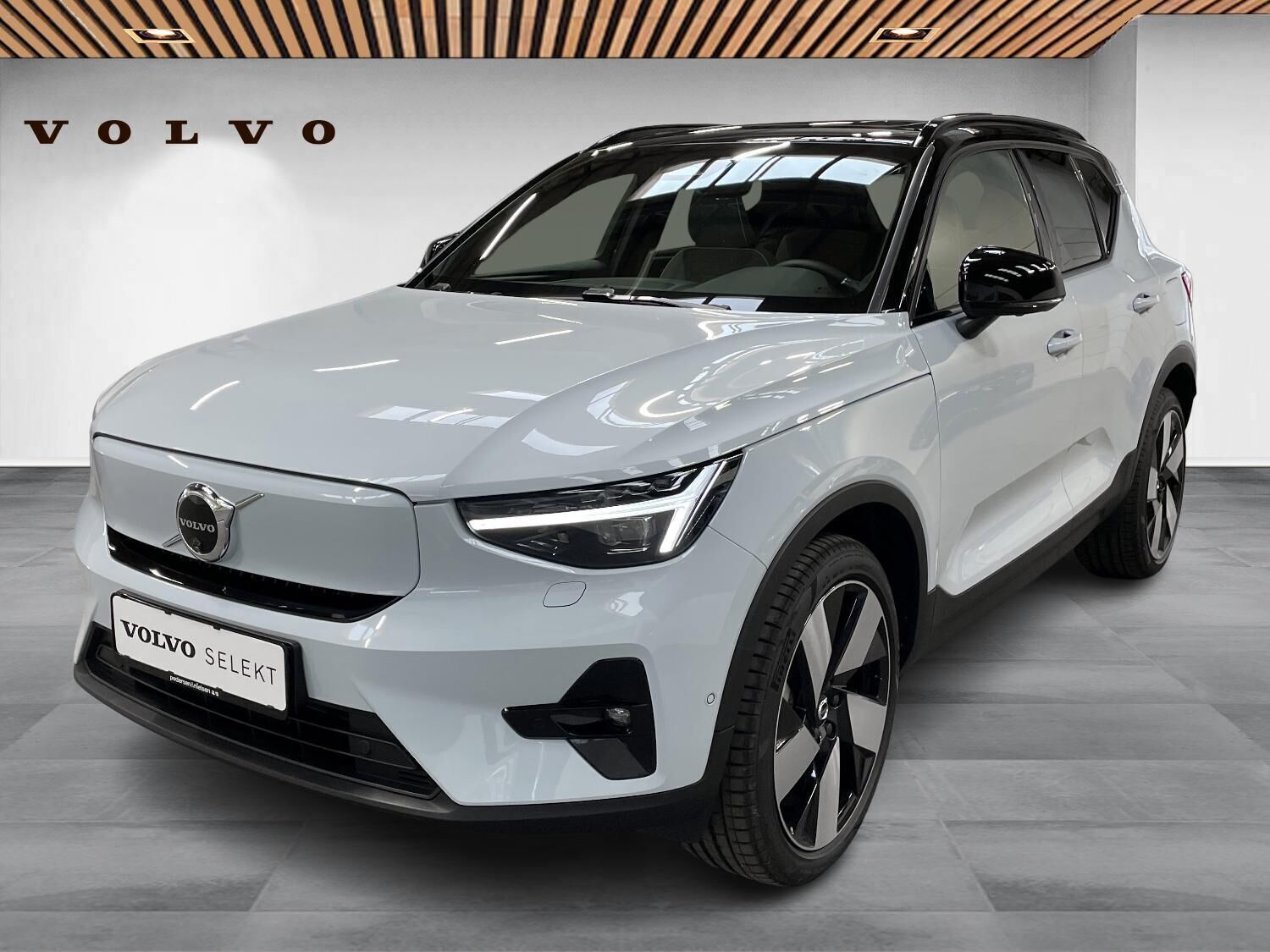 Volvo XC40 Recharge Extended Range Ultimate 252HK 5d Aut.