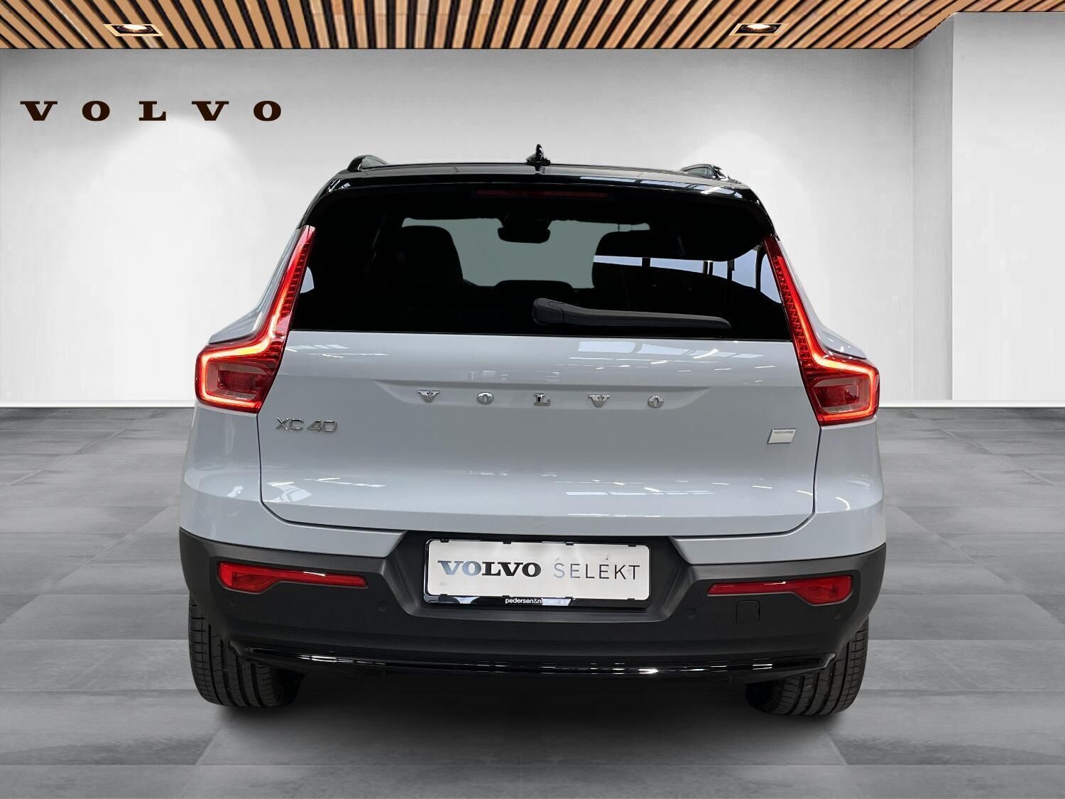 Volvo XC40 Recharge Extended Range Ultimate 252HK 5d Aut.