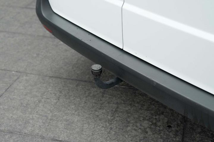 Hvid Mercedes Vito 114 fra 2022