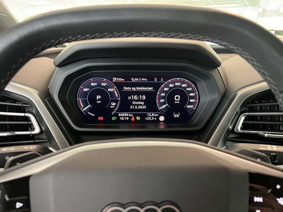 Sort Audi Q4 e-tron fra 2021